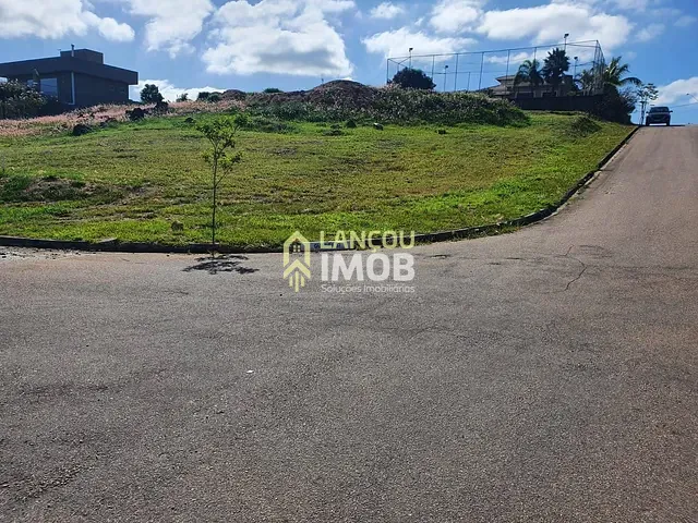 Terreno com 1233m², à venda, no bairro Colinas de Inhandjara em Itupeva