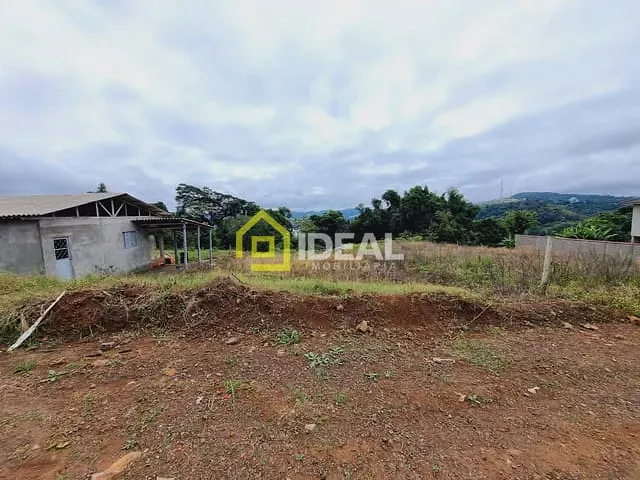 Terreno com 375m², à venda, no bairro Nações em Concórdia