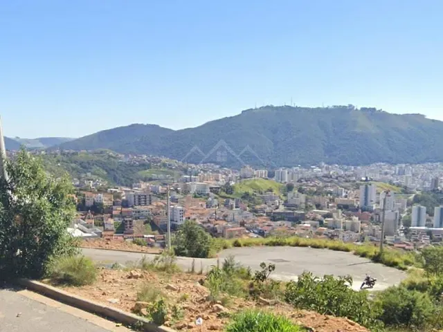 Terreno com 433m², à venda, no bairro Jardim Bandeirantes em Poços de Caldas