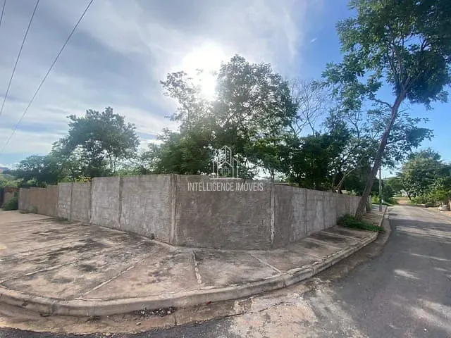 Terreno com 1260m², à venda, no bairro Santa Rosa em Cuiabá