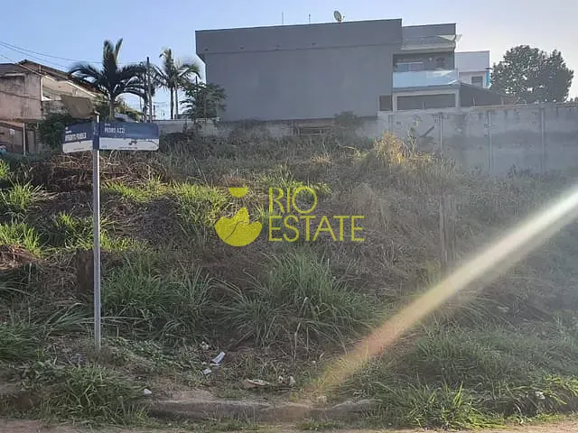 Terreno com 746m², à venda, no bairro Jardim Amália em Volta Redonda