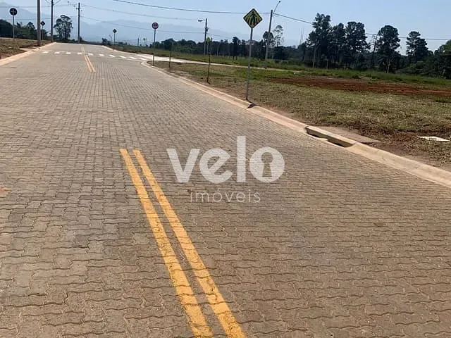 Terreno com 210m², à venda, no bairro Piracangaguá em Taubaté