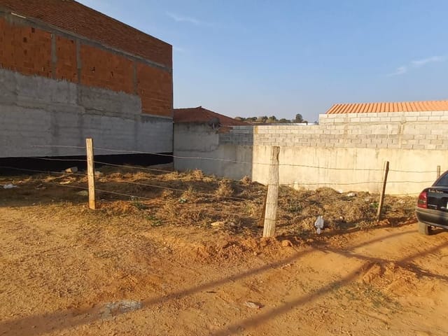Terreno com 138m², à venda, no bairro Vazes em Cambuí