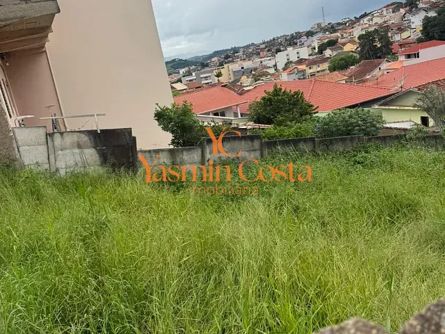Terreno com 251m², à venda, no bairro Centro em Cambuí