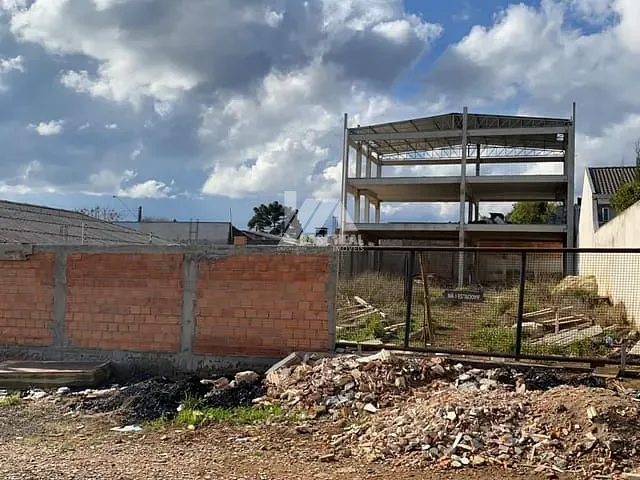Terreno com 675m², à venda, no bairro Boqueirão em Guarapuava