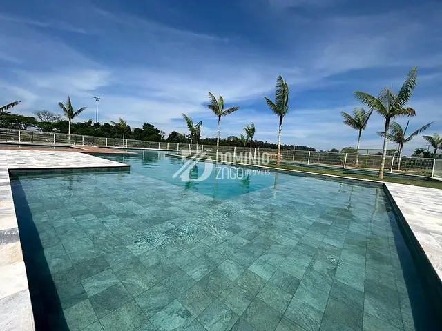 Terreno com 391m², à venda, no bairro Recreio dos Bandeirantes em Uberaba