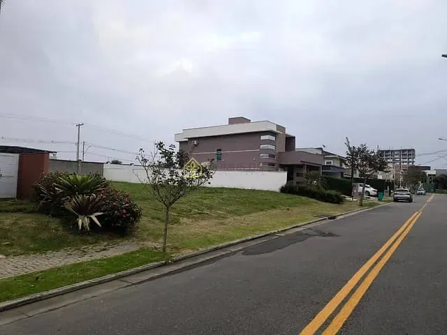 Terreno com 385m², à venda, no bairro Parque Ipiranga em Resende