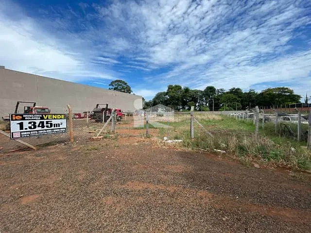 Terreno com 1345m², à venda, no bairro Centro em Rolândia