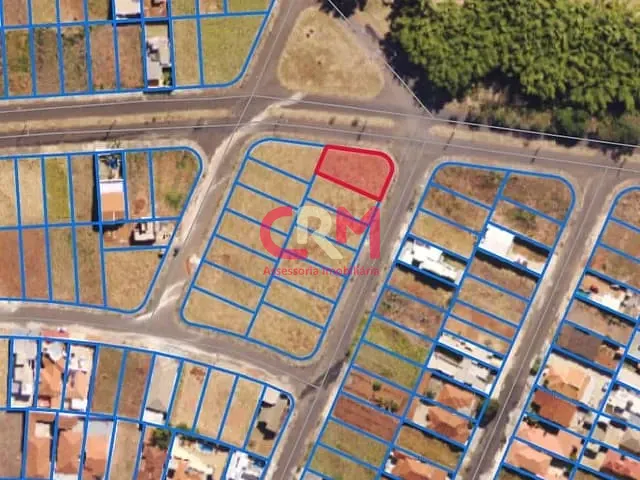 Terreno com 467m², à venda, no bairro Parque Residencial Laranjeiras III em Taquaritinga