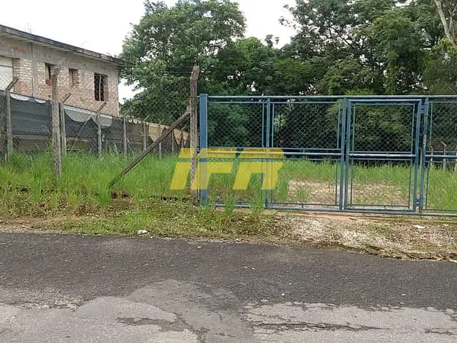 Terreno com 750m², à venda, no bairro Quiririm em Taubaté
