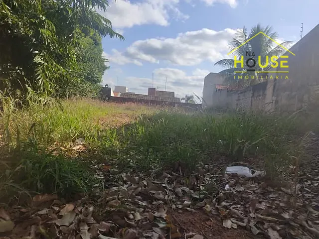 Terreno com 342m², à venda, no bairro Chácara Aviação em Votuporanga