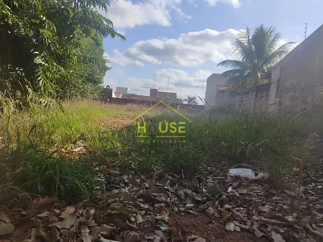 Terreno com 342m², à venda, no bairro Chácara Aviação em Votuporanga