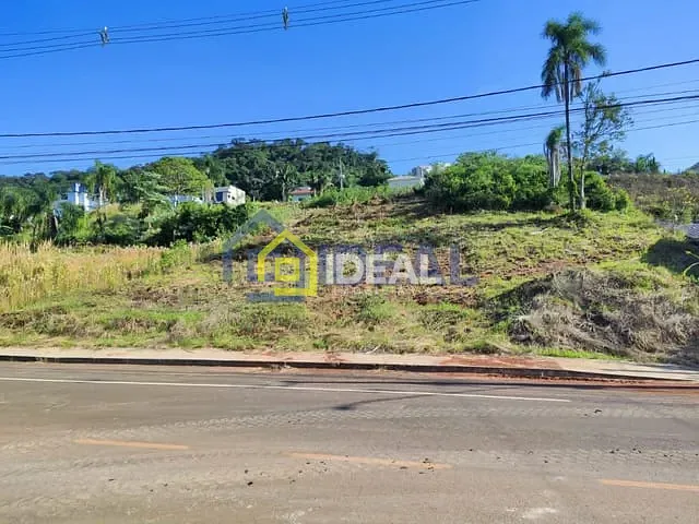 Terreno com 450m², à venda, no bairro Parque de Exposições em Concórdia