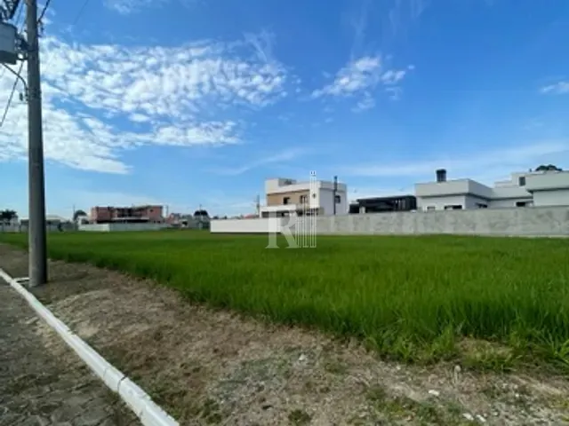 Terreno com 360m², à venda, no bairro xv de novembro em Tijucas