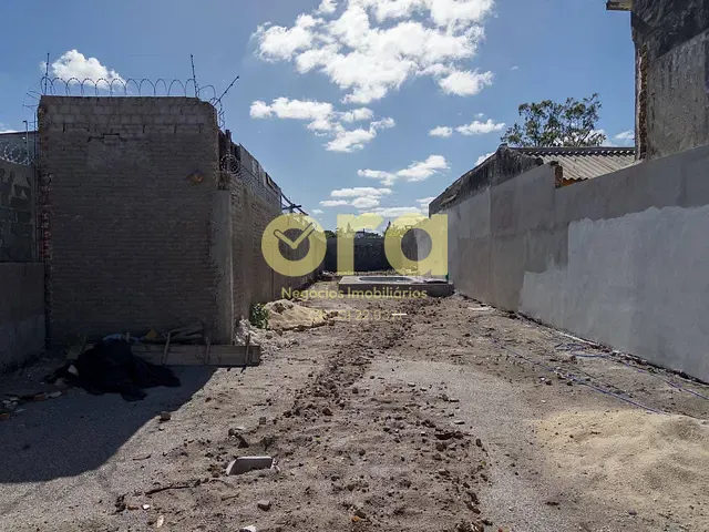 Terreno com 404m², à venda, no bairro Centro em Pelotas