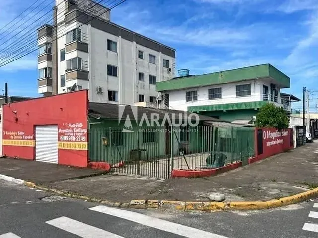 Terreno com 375m², à venda, no bairro São Vicente em Itajaí