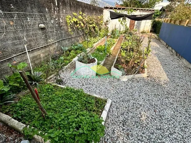 Terreno com 330m², à venda, no bairro Campeche em Florianópolis