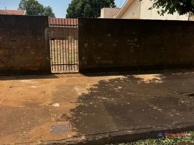 Terreno com 360m², à venda, no bairro Interlagos em Três Lagoas