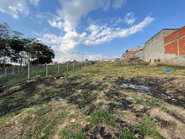 Terreno com 726m², à venda, no bairro Conjunto Residencial Parque São Bento em Campinas