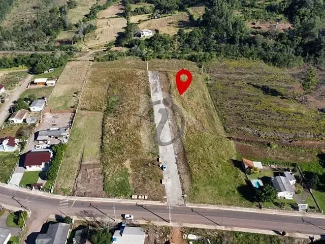 Terreno com 351m², à venda, no bairro Centro em Paverama