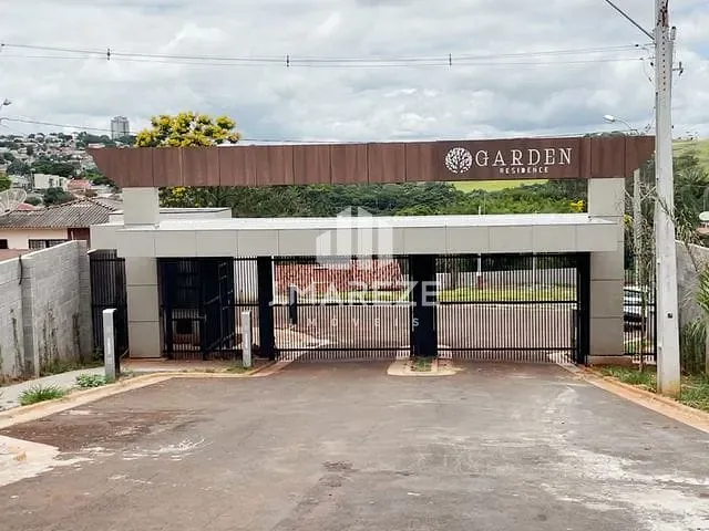 Terreno com 300m², à venda, no bairro Vila Martins em Apucarana