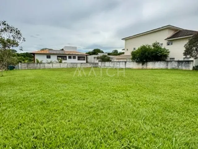 Terreno com 750m², à venda, no bairro Loteamento Alphaville Residencial em Goiânia