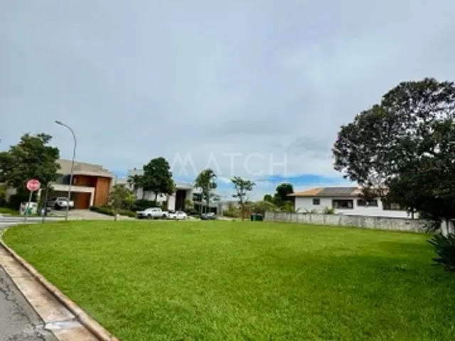Terreno com 750m², à venda, no bairro Loteamento Alphaville Residencial em Goiânia