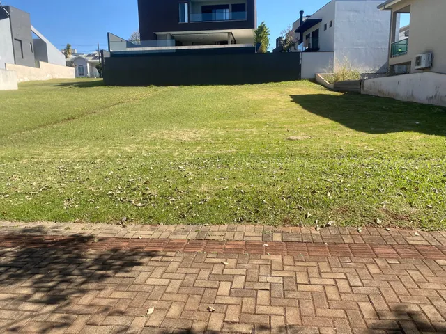 Terreno com 707m², à venda, no bairro Jardim União em Cambé