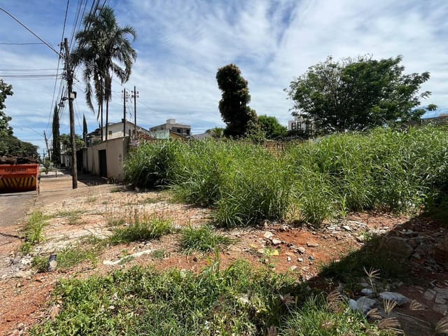 Terreno com 468m², à venda, no bairro Jardim América em Goiânia