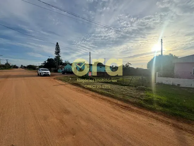 Terreno com 360m², à venda, no bairro Três Vendas em Pelotas
