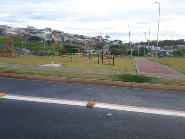 Terreno com 341m², à venda, no bairro Loteamento Portal da Aliança II em São João da Boa Vista