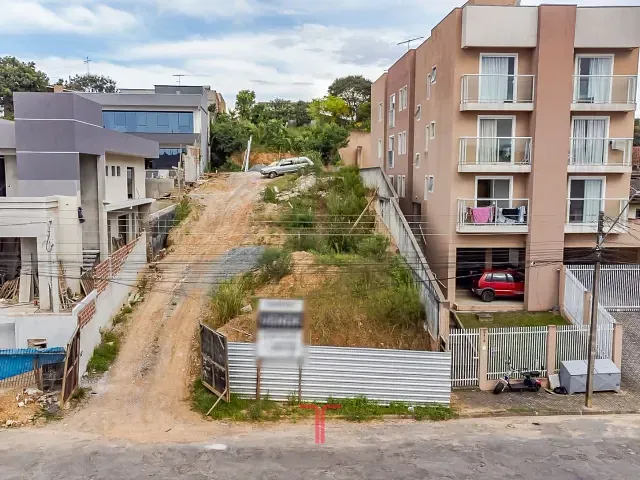Terreno com 611m², à venda, no bairro Centro em Campo Largo