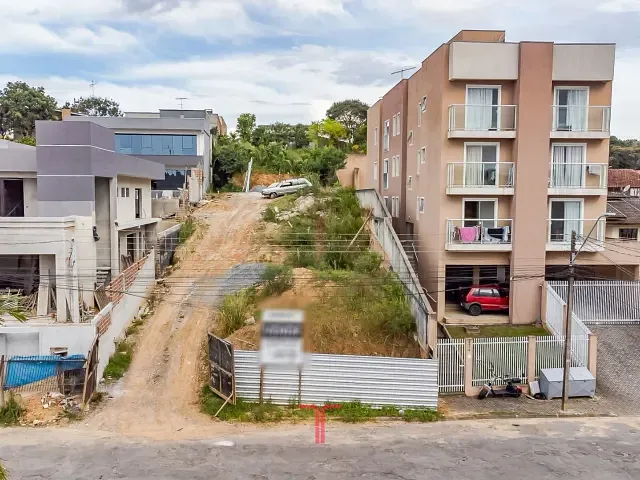 Terreno com 611m², à venda, no bairro Centro em Campo Largo