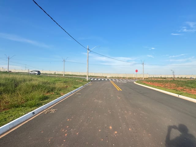 Terreno com 176m², à venda, no bairro Reserva dos Ypês IV em Tatuí
