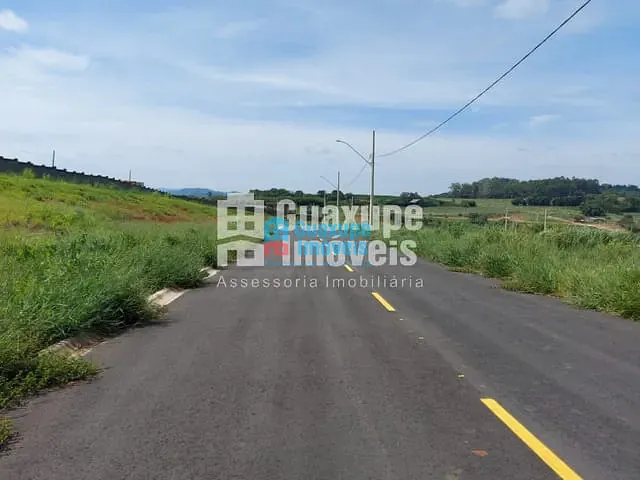 Terreno com 330m², à venda, no bairro BOURBON RESIDENCIAL em GUAXUPÉ
