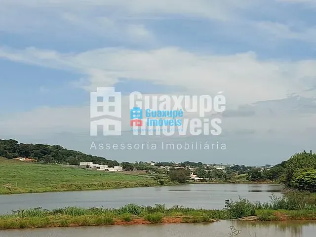 Terreno com 330m², à venda, no bairro BOURBON RESIDENCIAL em GUAXUPÉ