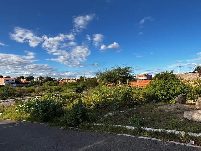 Terreno com 581m², à venda, no bairro Caminho dos Lagos em Paulo Afonso