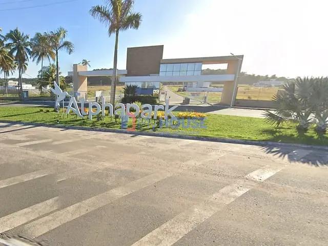 Terreno com 450m², à venda, no bairro Nossa Senhora da Vitória em Ilhéus