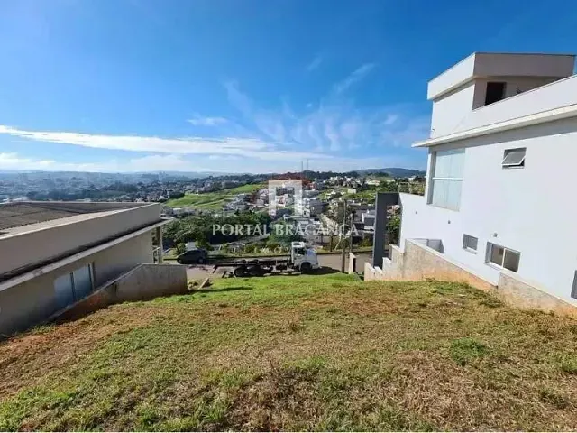 Terreno com 300m², à venda, no bairro Condomínio Villa Real de Bragança em Bragança Paulista
