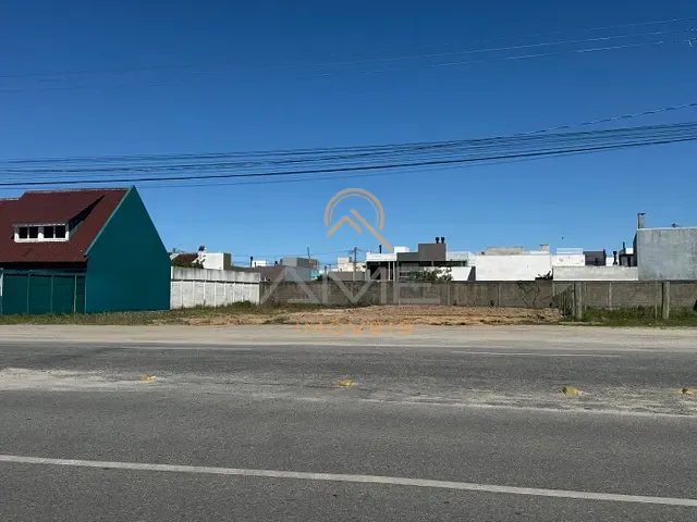 Terreno com 420m², à venda, no bairro Laranjal em Pelotas