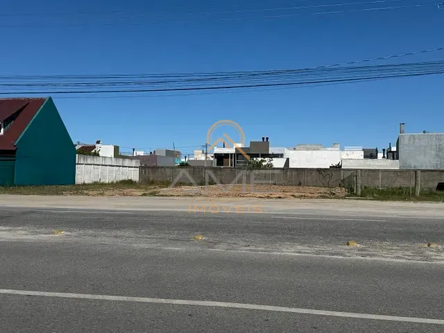 Terreno com 420m², à venda, no bairro Laranjal em Pelotas