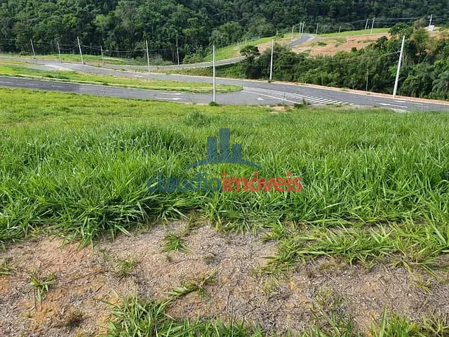 Terreno à venda, no bairro Casa de Pedra em Volta Redonda