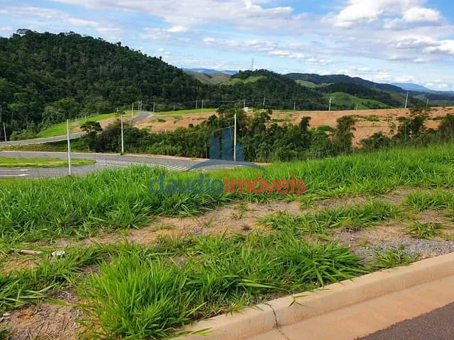 Terreno à venda, no bairro Casa de Pedra em Volta Redonda