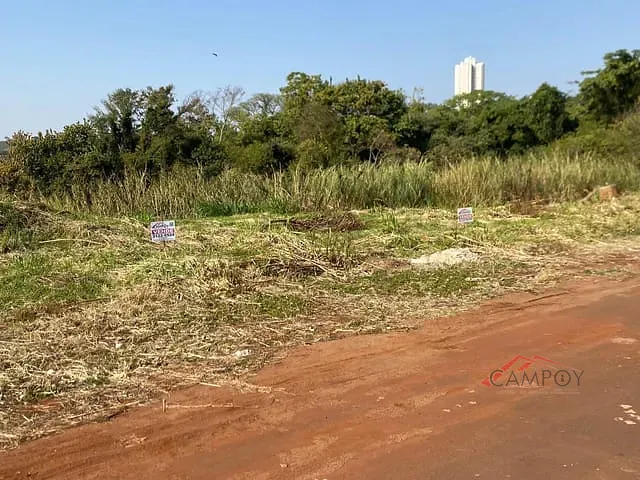 Terreno com 605m², à venda, no bairro Loteamento Jardim Licce em Apucarana