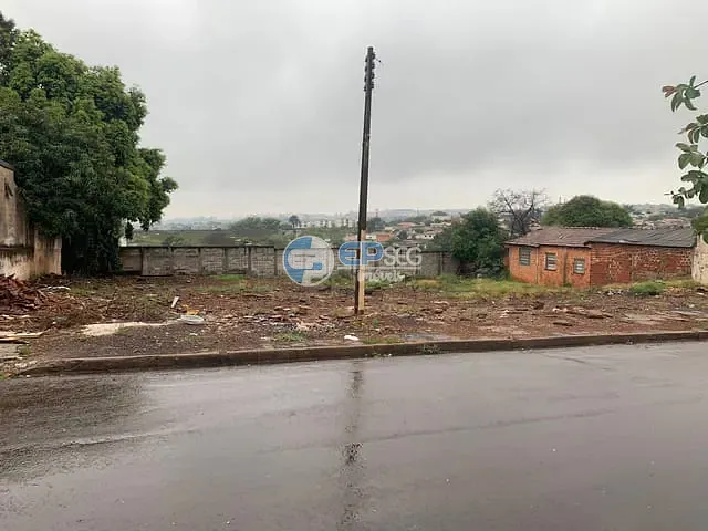 Terreno com 854m², à venda, no bairro Vila Santa Terezinha em Londrina
