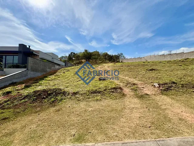 Terreno com 800m², à venda, no bairro Monte Alegre em Vinhedo