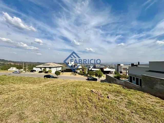 Terreno com 800m², à venda, no bairro Monte Alegre em Vinhedo