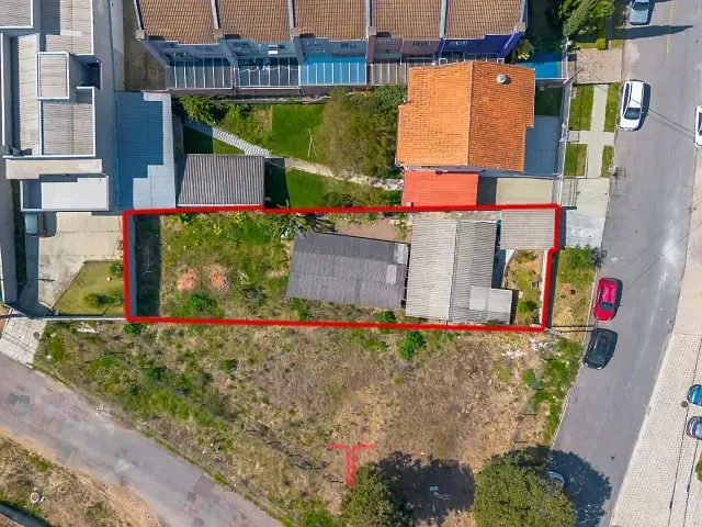 Terreno com 447m², à venda, no bairro Xaxim em Curitiba