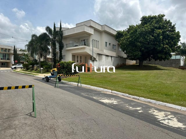 Terreno com 557m², à venda, no bairro Condomínio do Lago 2ª Etapa em Goiânia