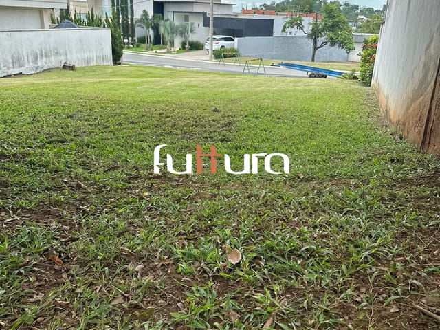 Terreno com 557m², à venda, no bairro Condomínio do Lago 2ª Etapa em Goiânia